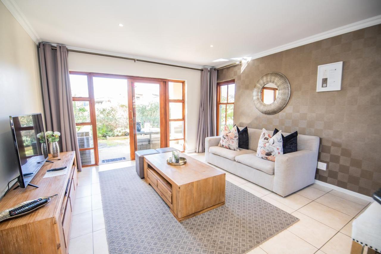 Six Whale Rock Gardens With Back Up Power For Load Shedding Apartamento Plettenberg Bay Exterior foto